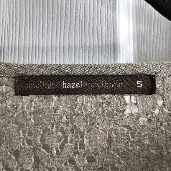 Azel Hazel Hazel Hazel Haze sage green long sleeve blouse. - Picture 3 of 4